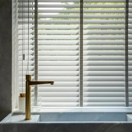 Viu Modern Retro Z Parkingiem *