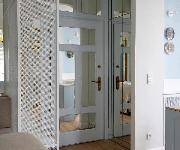 Viu Modern Retro Z Parkingiem *